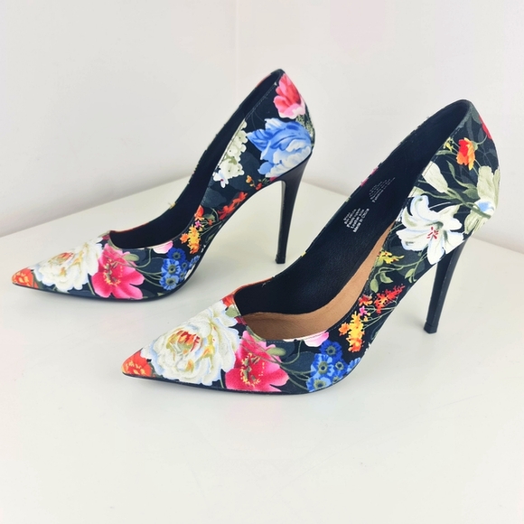 Halogen Shoes - Halogen Floral Pointed Toe Stiletto Heels Size 9.5M Pumps
